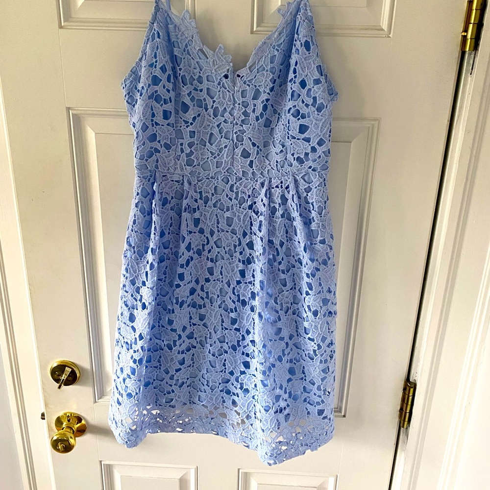 WORN TWICE lace design wedding guest dress